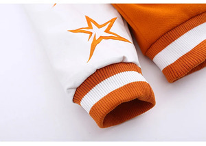 Blouson de baseball pour hommes personnalisé design coréen coupe ajustée couleur unie utilitaire varsity longue longueur veste à revêtement mince - Product Image 2