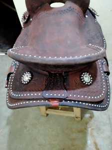 Venta al por mayor de cuero genuino Western Barrel Racing Horse Saddle | Equipo ecuestre de equitación Premium hecho en La India para caballos - Product Image 4