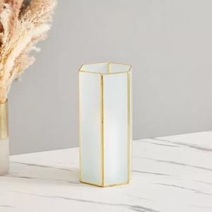 Portavelas Decorativo de Metal Plateado Hecho a Mano en India, Forma Cilíndrica, Estilo Moderno y Lujoso, Tipo Terrario, para Velas de Té, Decoración del Hogar - Product Image 6