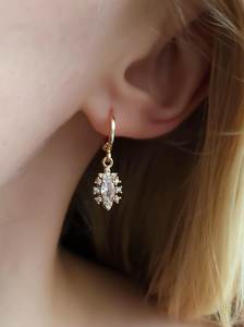 Boucles d'oreilles créoles Huggie en argent sterling 925 plaqué or avec zircon blanc, style vintage, cadeau d'anniversaire pour femme - Product Image 3