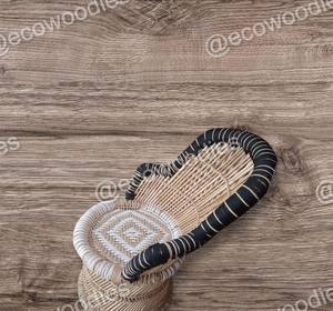 Ensemble de chaises modernes en bambou pour enfants, empilables, antidérapantes, idéales pour la salle à manger, la salle de jeux et le jardin - Product Image 4