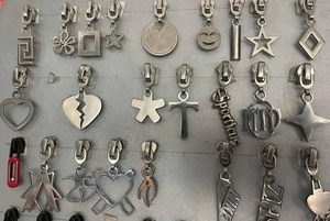 Professional Custom Gold Metal Buckle with Lace Design Nickel-Free for Belts & <b>Garments</b> - Product Image 3