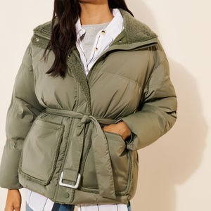 Chaqueta Acolchada Ligera con Cinturón, Tejido Transpirable, Precio Económico, Colección de Invierno 2026 para Mujer, Algodón Estampado de Alta Calidad, OEM - Product Image 6