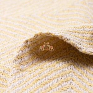 Manta de sofá de algodón de punto hecha a mano exclusiva, Material de lana de invierno suave con patrón de Festival tejido - Product Image 4