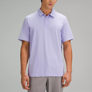 Polo sportif violet pour homme, tissu piqué fin, respirant, évacuant l'humidité, bouton caché - Product Image 1