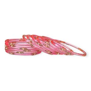 Bracelets en verre plaqué or rose clair avec détails en perles taille émeraude, tendance pour les occasions de mariage et de cérémonie - Product Image 1
