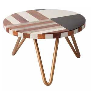 ¡Novedad de 2025! Soporte moderno de lujo para servir pasteles de resina y madera con elegantes patas de Metal - Product Image 1