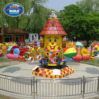 Tour d'avion rotatif Family Amusement Center avec système de levage contrôlé par l'utilisateur et conception de cabine de sécurité