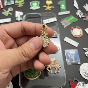 หัวเข็มขัดโลหะสีบรอนซ์ปลอดนิกเกิลลูกไม้สีทองแบบมืออาชีพพร้อมโลโก้ออกแบบได้ตามต้องการสำหรับเข็มขัด - Product Image 6