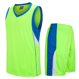 Alta calidad personalizado al por mayor 100 poliéster en blanco liso conjunto completo sublimación diseño Simple estrella baloncesto Jerseys Set - Product Image 1