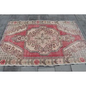 พรมวินเทจขนาด 4.3x6.4 ฟุต สีแดงขาว พรมโอเรียนทอลทำจากขนสัตว์ - Product Image 3