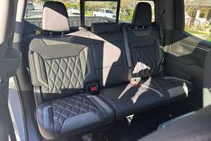 Nuevo Chevrolet Silverado 1500 Crew Cab RST Black Widow 4x4 Usado 2024, Motor V8 de 6.2 Litros, Equipamiento de Alta Gama - Product Image 6