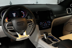 LISTO PARA CONDUCIR - USADO, VOLANTE A LA IZQUIERDA |   CONDUCCIÓN DERECHA |   Jeep Grand Cherokee Trackhawk 2020 con 29,000 millas - Product Image 4