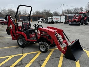 Tractor Agrícola MAHINDRA 1120HST 2025 de 24HP con Motor, Caja de Cambios y Bomba - Product Image 5