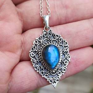 Labradorite <b>Silver</b> Pendant <b>Necklace</b> Natural Pear Shape Birthstone <b>Necklace</b> with Platinum Sterling <b>Silver</b> Main Material - Product Image 5