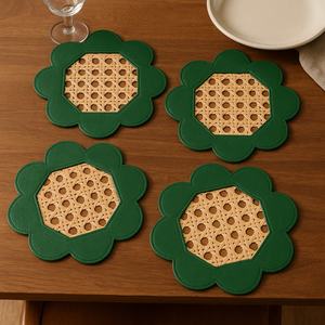 Dessous de verre carré en cuir PU et rotin personnalisé coussin isolant de table ménage en cuir sous-verre de thé imperméable - Product Image 1