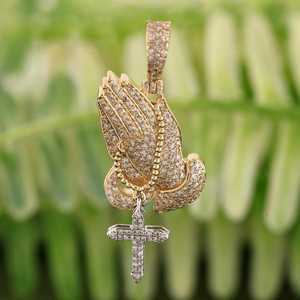 Cruz en oración Mano Hip Hop Colgante Chapado en oro Moissanite Corte redondo Diamante 925 Plata Iced Out Joyería fina Colgantes y dijes - Product Image 2