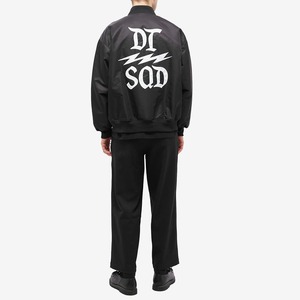 แจ็คเก็ตหนังวินเทจสไตล์วาร์ซิตี้แบบปรับแต่งได้ เป็นมิตรกับสิ่งแวดล้อม สำหรับผู้ชาย คอตั้ง สไตล์นักเรียน นักศึกษา ชุดเบสบอล - Product Image 4