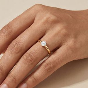 Anillo de Oro Rosa con Diamante Natural de 0.08 Quilates, Corte Brillante Redondo, Color HI, Claridad VSSI, para una Elegancia Atemporal Diaria - Product Image 1