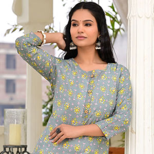 Women's Gray Floral Printed Straight Collarless Cotton Kurti Three Quarter Sleeve Casual Ethnic Party Wear Quick Dry - Product Image 1