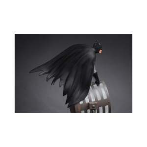 Batman 27 cm LED Diorama <b>Light</b> with Detachable Bat-Signal Figure AC Power Supply - Product Image 3