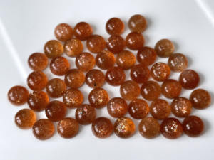 Natural Sunstone Round Cabochon 4mm Calidad AAA-Calidad superior Sunstone Round Cabochon - Product Image 6