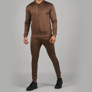 Venta al por mayor de chándales transpirables para hombre, traje de ropa deportiva con logotipo personalizado y bloque de color caqui oliva para hombre al por mayor - Product Image 4