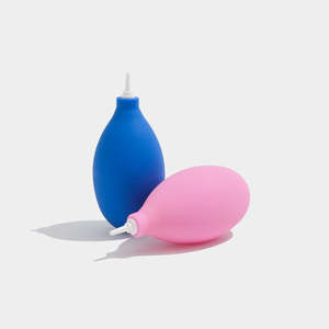 Outil de beauté : Nettoyeur à air comprimé en caoutchouc pour pincettes - Product Image 1