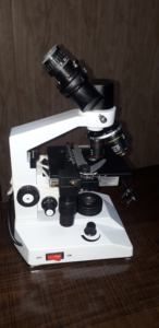 Microscope biologique binoculaire pour l'éducation des étudiants, source de lumière LED, oculaire WF10X, diaphragme iris, 100X450X1000X - Product Image 3