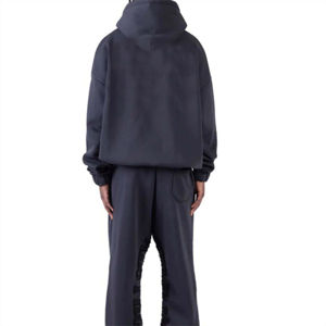 Sweat à capuche unisexe brodé OEM 100% coton confortable et tendance pour une tenue décontractée d'hiver - Product Image 5