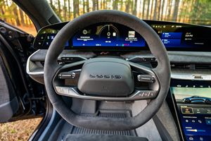 รถสภาพดี ราคาคุ้มค่า..มือสอง ปี 2024 ลูซิด แอร์แซฟไฟร์ - Product Image 2