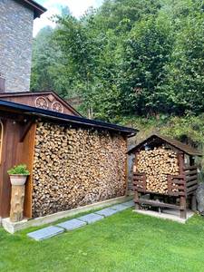 Pine Firewood 25cm <b>Logs</b> From Alaska <b>for</b> <b>Fireplace</b> Fuel - Product Image 3