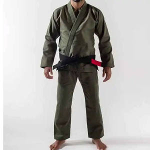Uniformes de karaté pour l'entraînement au combat des arts martiaux, à un prix raisonnable Meilleurs uniformes de karaté - Product Image 1