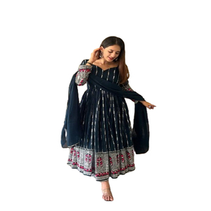 2023 dernières robes de pelouse pakistanaises Salwar Kameez Style indien et pakistanais femmes Shalwar Kameez - Product Image 1