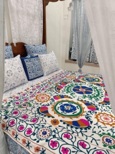Cubrecama de Algodón 100%, Color Brillante, Bordado Aari, Estilo Kantha, Diseño Floral, Hecho a Mano - Product Image 5