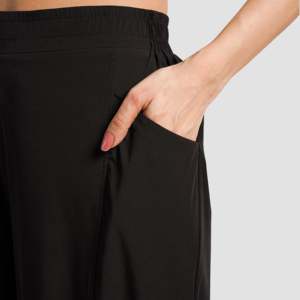 Pantalones Negros Tipo Barrel para Ropa Deportiva de Alto Rendimiento - Product Image 6