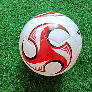 Ballon de football et de football professionnel personnalisé 32 panneaux pratique haute rétention d'air léger unisexe avec logo personnalisé - Product Image 6