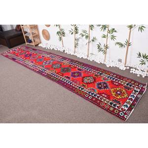 Alfombra de lana Kilim vintage, diseño de retazos rojos rectangulares grandes de 2,9x13,1 pies para habitación de adolescentes, alfombras de yute con respaldo de látex - Product Image 1