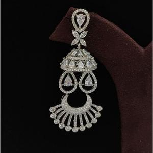 Pendientes de Jhumka CZ chapados en plata de moda con piedras de circón brillantes para ropa de fiesta accesorios de moda con piedra de circón - Product Image 1