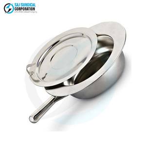 Manuel médical d'acier inoxydable de bassin de lit avec la base antidérapante pour la sécurité et le confort patients pendant l'utilisation - Product Image 2