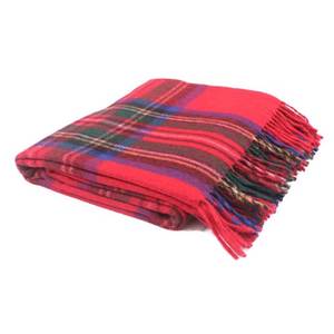 Manta de lana a cuadros Royal Stewart, ideal para el hogar, viajes y momentos acogedores - Product Image 4