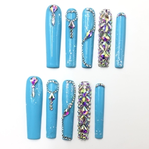 Chic Aura breve bara unghie presson Set diamante blu stile modello francese con punte lunghe e colla motivo quadrato per le dita - Product Image 1