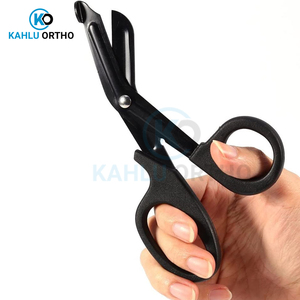 Tijeras EMT dobladas de 7 pulgadas de color negro con sierra, tijeras médicas para traumatismos paramédicos, tijeras de emergencia de primeros auxilios de KAHLU ORTHOPEDIC - Product Image 3