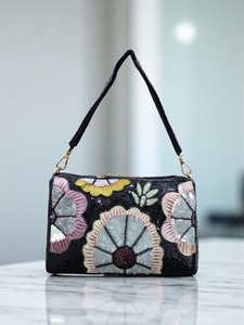 Elegante bolso de noche de ante de diseñador para damas, fiesta y boda, uso con cuentas de perlas bordadas DE LA India - Product Image 2