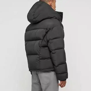 Fabricant de vêtements OEM personnalisé Vestes d'hiver rembourrées en duvet imperméable de grande taille pour hommes avec logo personnalisé - Product Image 2