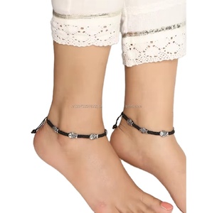 Chaîne de cheville réglable avec breloque poisson mignon pour femme, cordon noir, style plage, bijou à porter au quotidien - Product Image 1