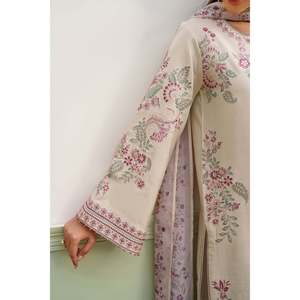 Conjunto de Traje de Seda Cruda Bordado para Mujer UF-4385 - Product Image 4