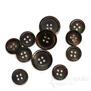 Boutons en corne de buffle bio faits à la main, écologiques et élégants, à 4 trous, pour tricots et pulls - Product Image 5