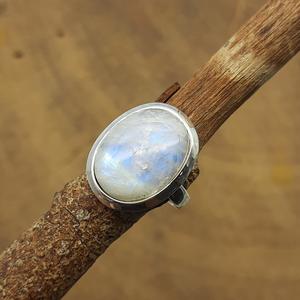 แหวนเงินโบฮีเมียนสเตอร์925ทำมือรุ้งมูนสโตนพลอยพลอยเบดการตั้งค่าฝาหินหลักสำหรับปาร์ตี้ - Product Image 1