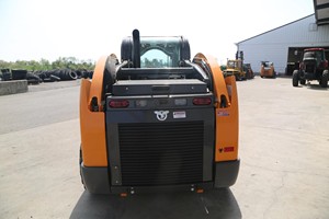 รถตักหลังขุด รุ่น SV280B ปี 2025 พร้อมเครื่องยนต์ดีเซลยันม่าร์ ประสิทธิภาพสูง ชิ้นส่วนไฮดรอลิกอีตัน แบริ่งและปั๊ม - Product Image 6